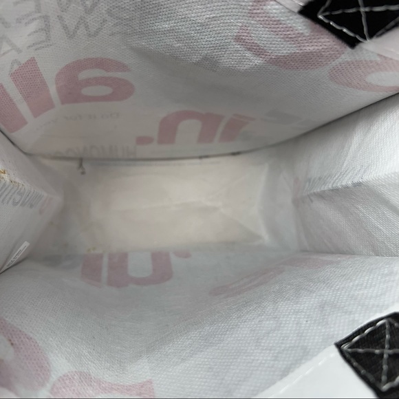 Lululemon Athletica: Shopping Bag ๐ Measurements: H 12โ x L 9" x W 4.5" - Picture 5 of 5